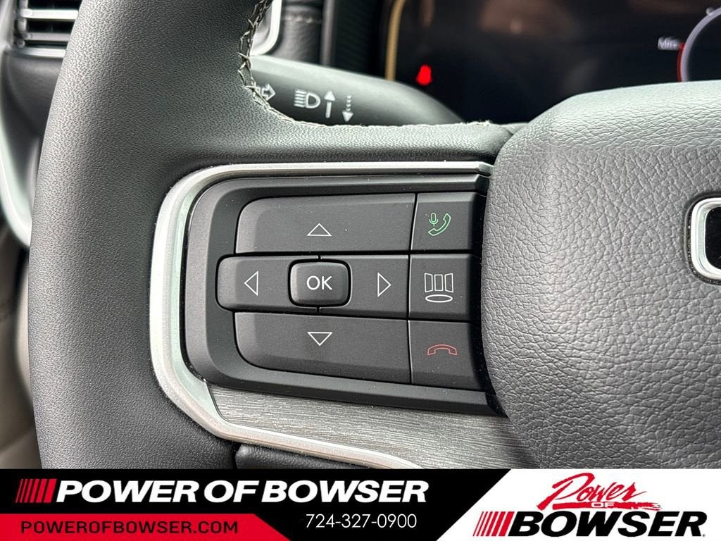 2025 Jeep Wagoneer BASE
