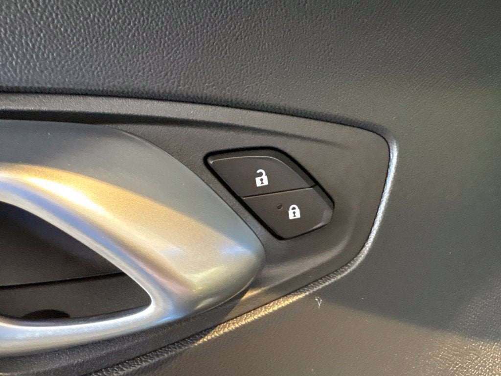 2022 Chevrolet Camaro 1SS - Photo 13
