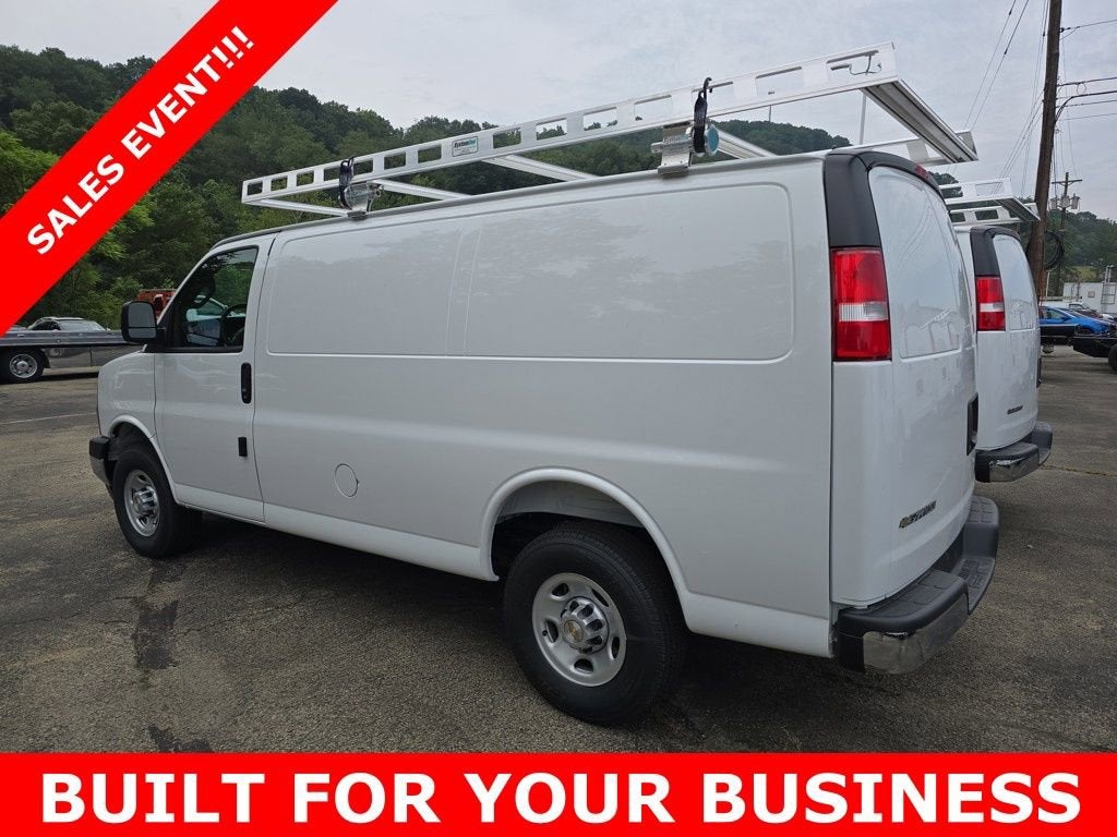 2025 Chevrolet Express Cargo 2500 WT