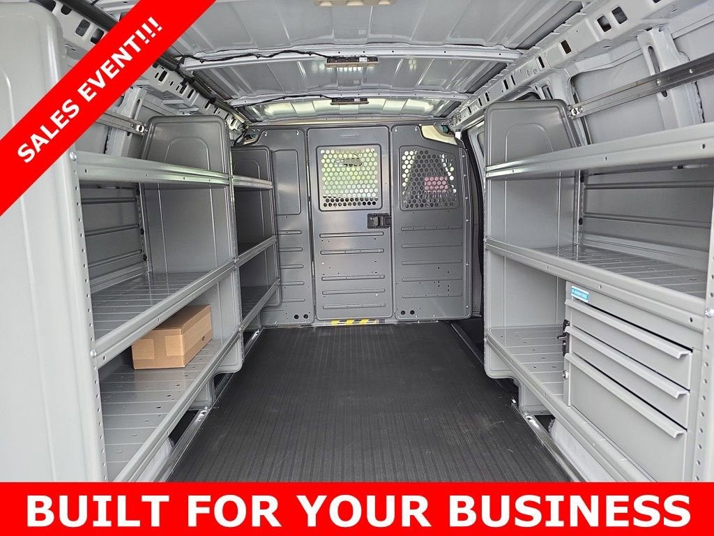 2025 Chevrolet Express Cargo 2500 WT