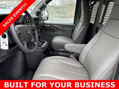 2025 Chevrolet Express Cargo 2500 WT
