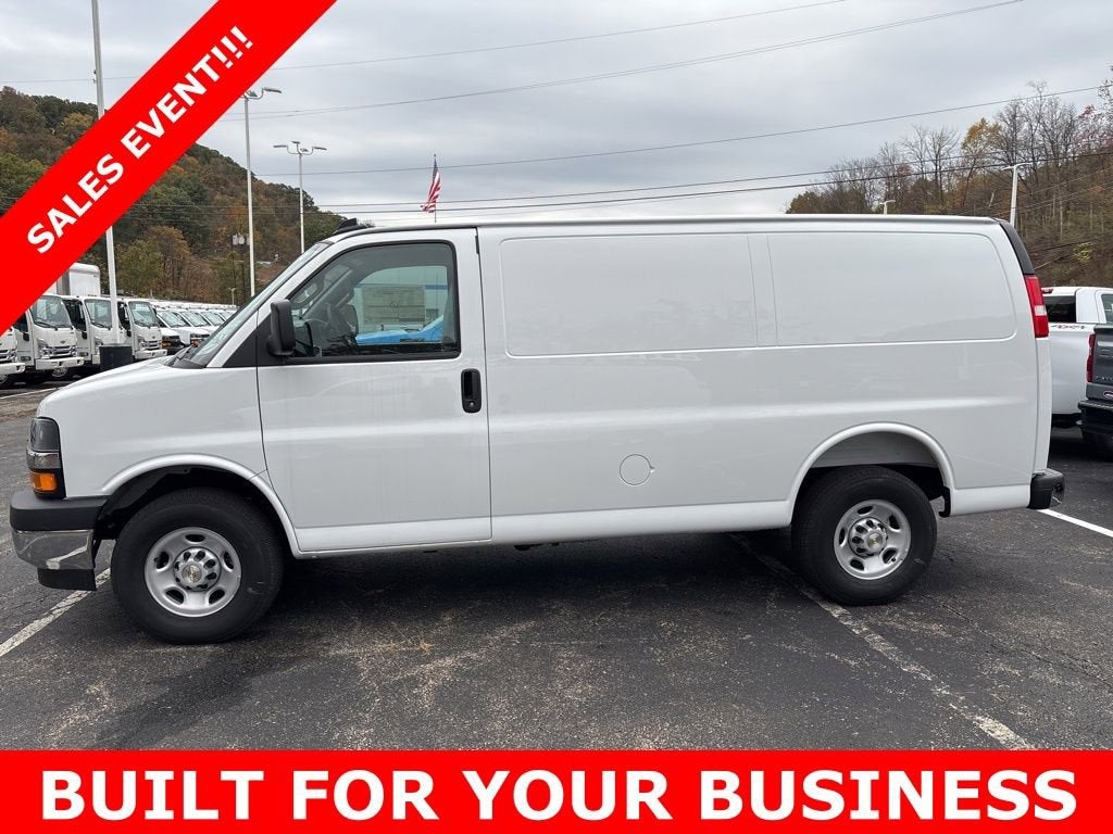 2025 Chevrolet Express Cargo 2500 WT