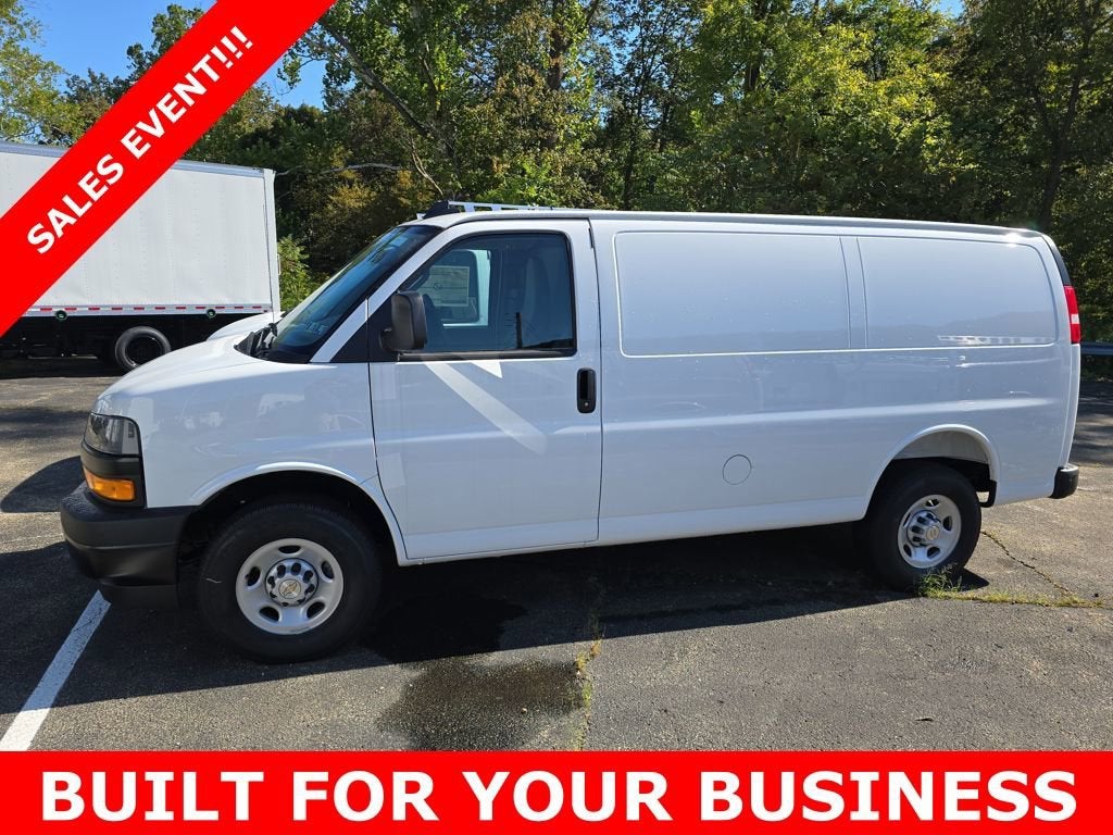 2025 Chevrolet Express Cargo 2500 WT
