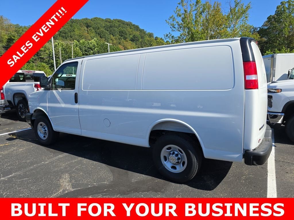 2025 Chevrolet Express Cargo 2500 WT
