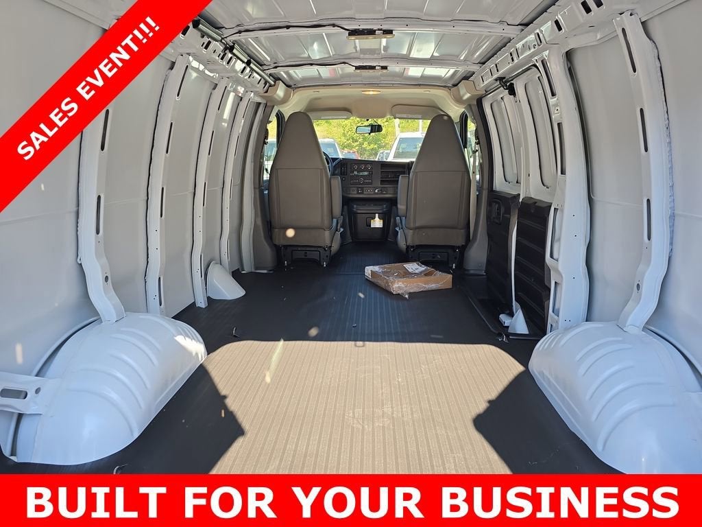 2025 Chevrolet Express Cargo 2500 WT