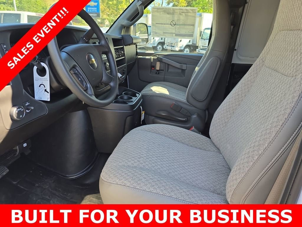 2025 Chevrolet Express Cargo 2500 WT