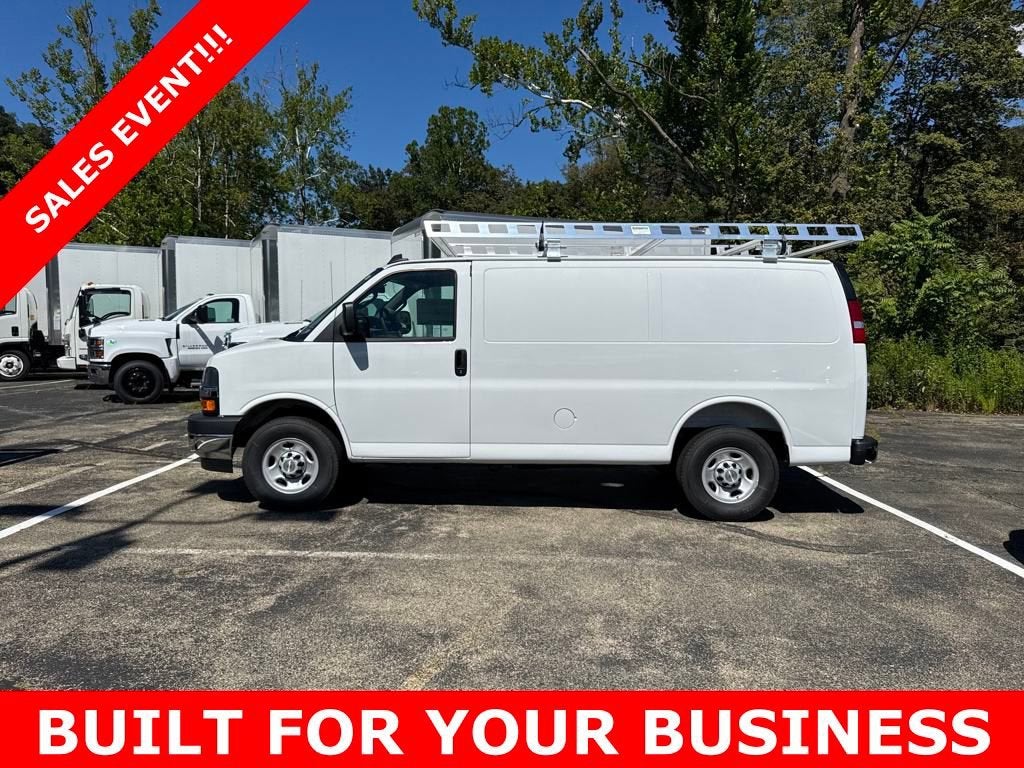 2025 Chevrolet Express Cargo 2500 WT