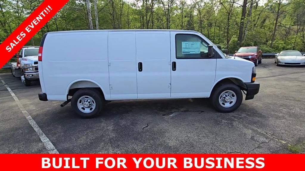 2025 Chevrolet Express Cargo 2500 WT
