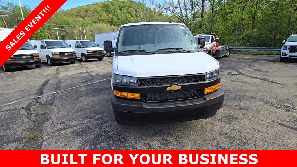 2025 Chevrolet Express Cargo 2500 WT