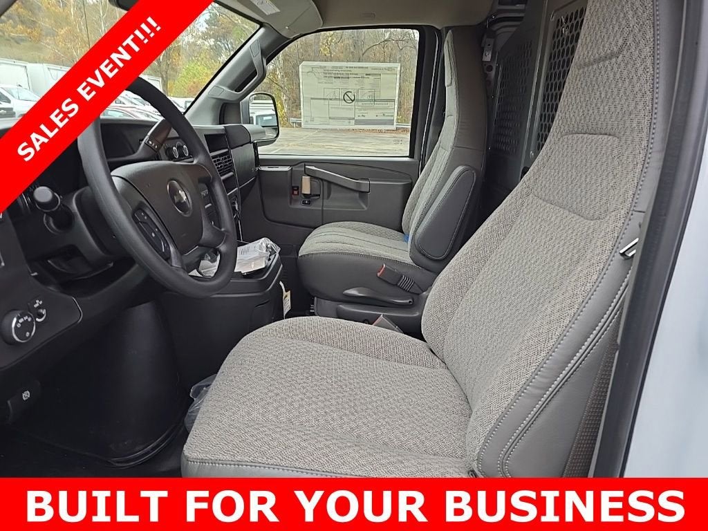 2025 Chevrolet Express Cargo 2500 WT
