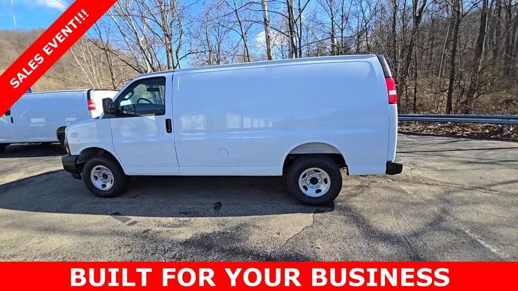 2025 Chevrolet Express Cargo 2500 WT