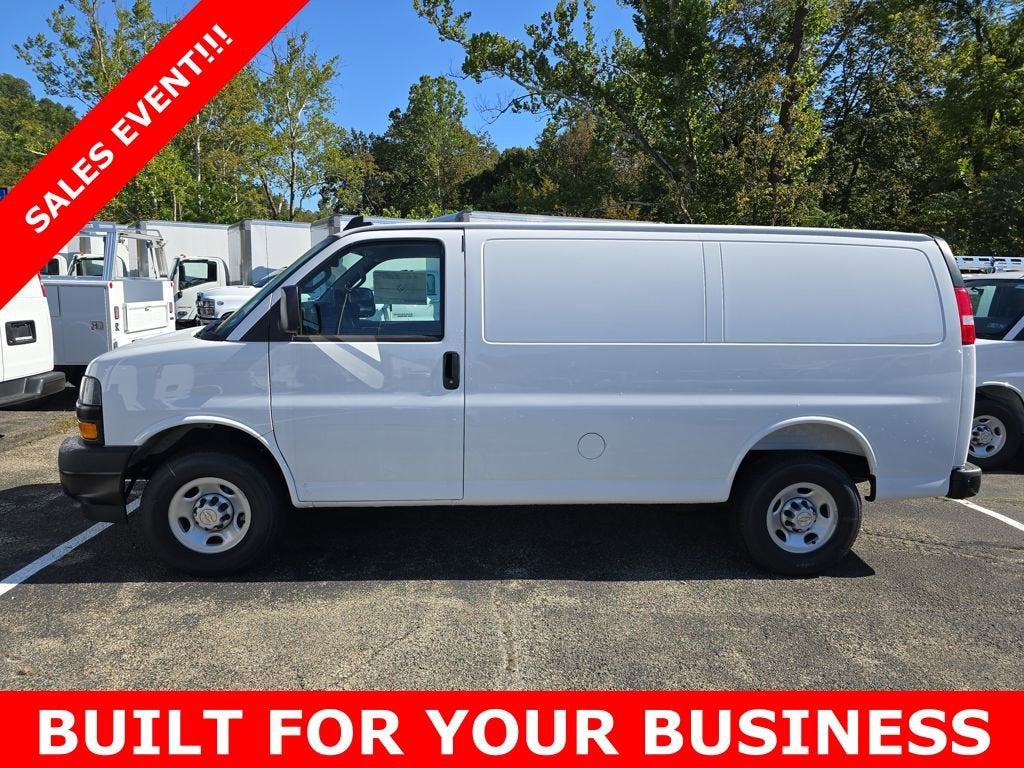 2025 Chevrolet Express Cargo 2500 WT