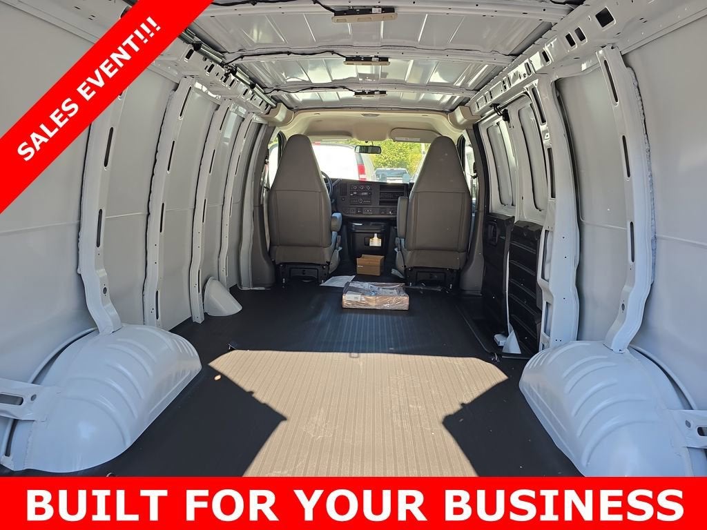 2025 Chevrolet Express Cargo 2500 WT