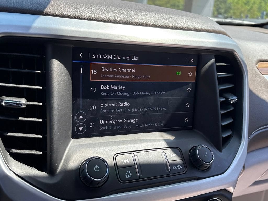 2023 GMC Acadia SLE