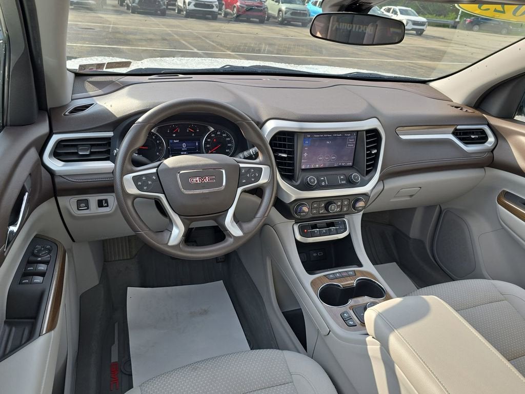 2023 GMC Acadia SLE