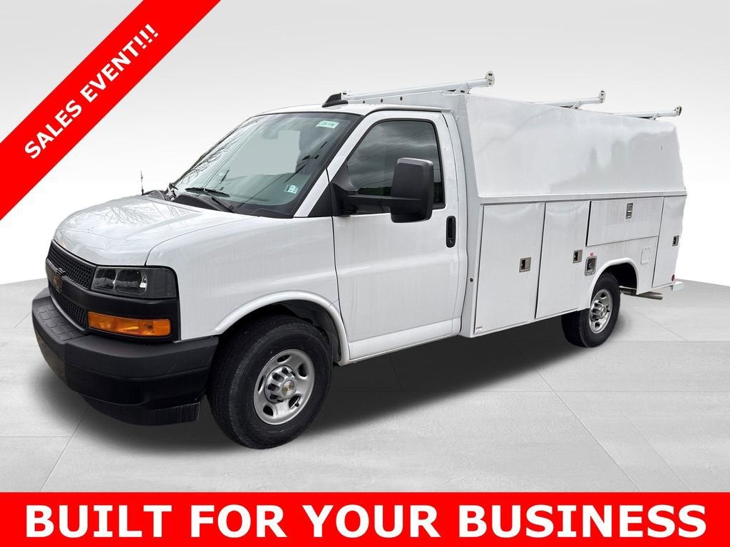 2026 Chevrolet Express Cutaway 3500 1WT