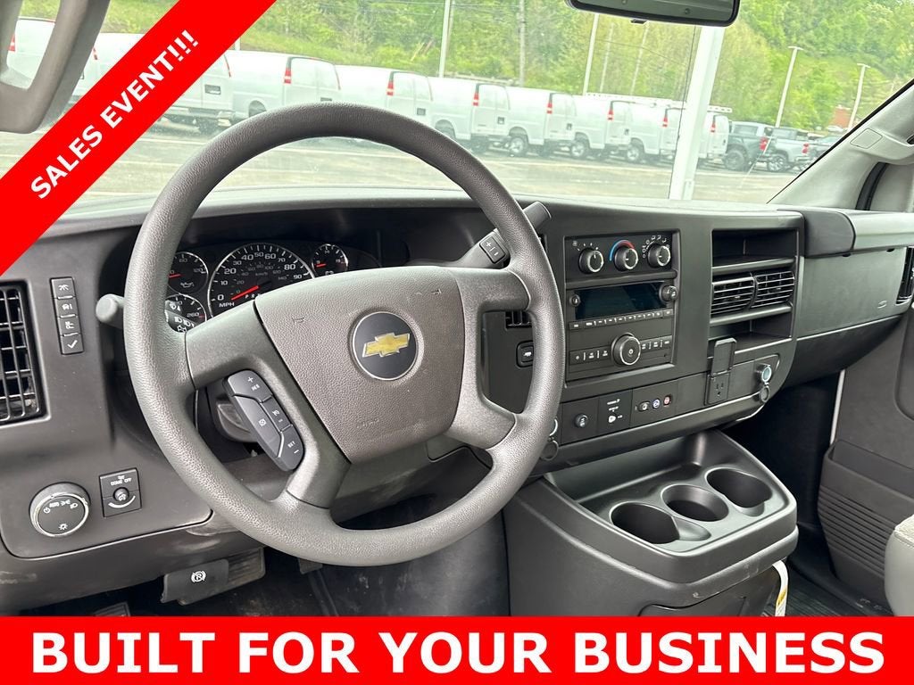 2026 Chevrolet Express Cutaway 3500 1WT