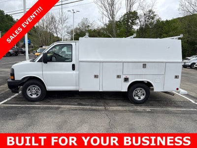 2026 Chevrolet Express Cutaway 3500 1WT