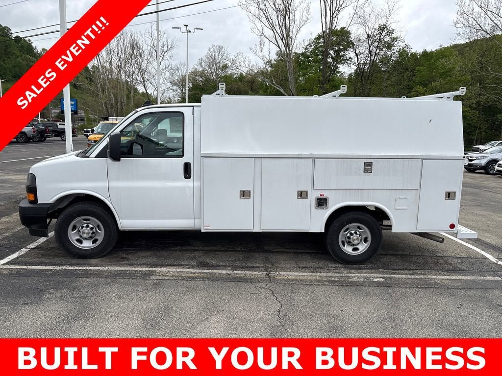 2026 Chevrolet Express Cutaway 3500 1WT