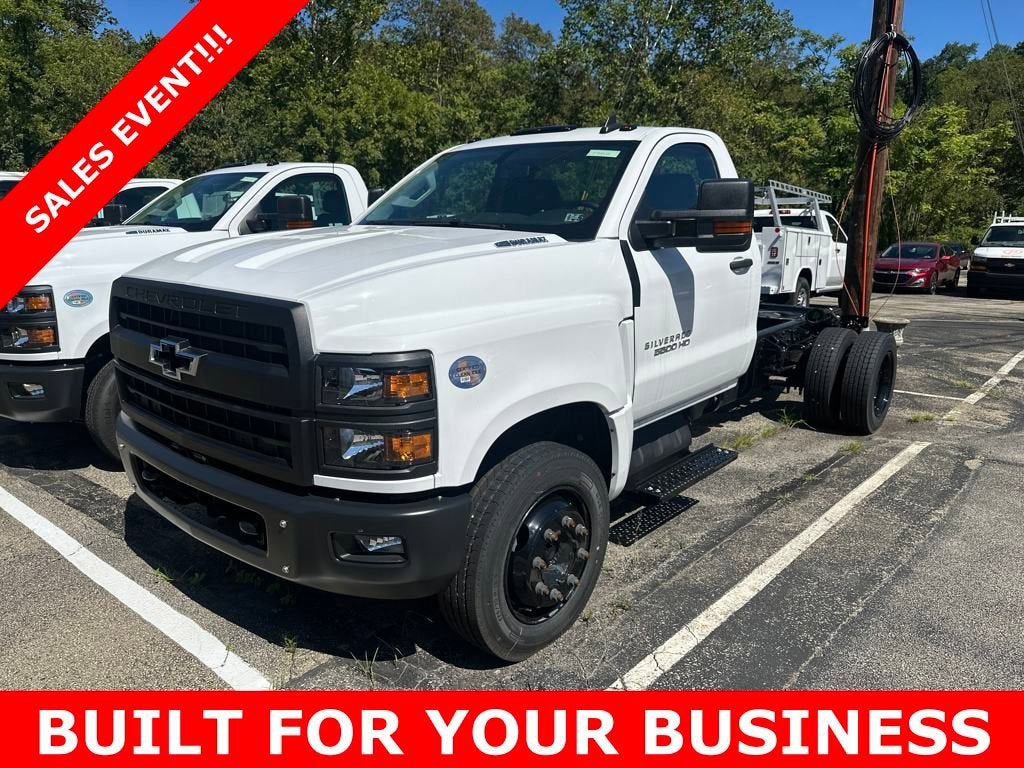 2024 Chevrolet Silverado 5500 HD Work Truck