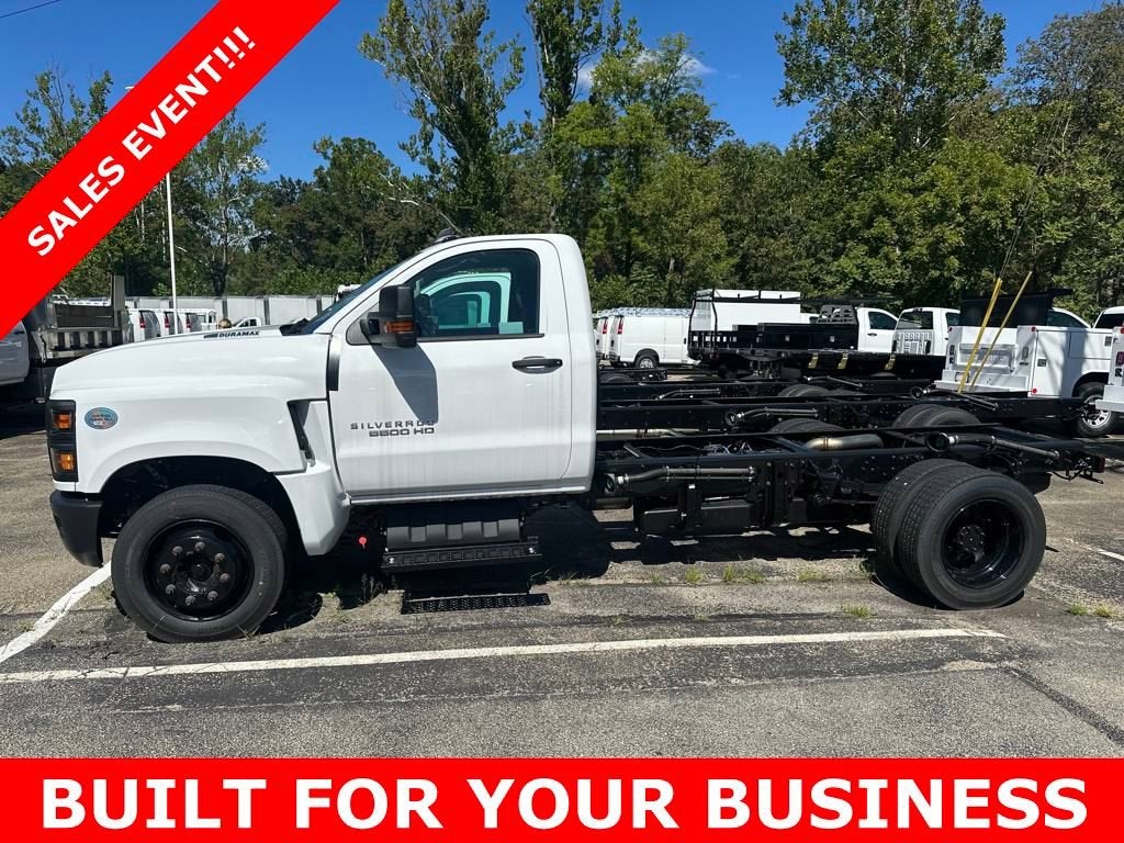 2024 Chevrolet Silverado 5500 HD Work Truck