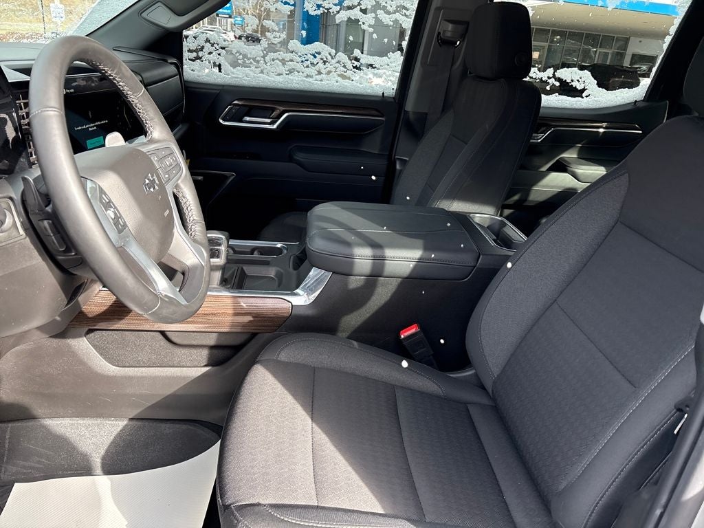 2025 Chevrolet Silverado 1500 RST