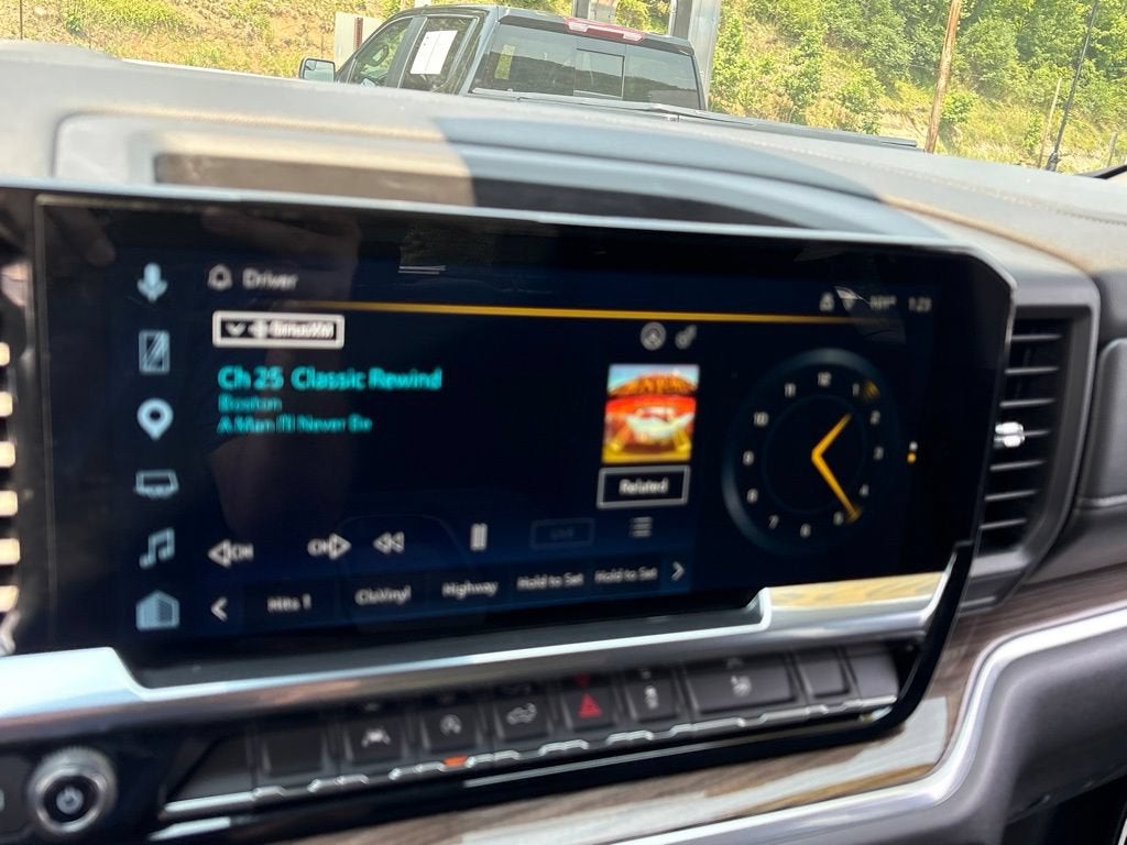 2025 Chevrolet Silverado 1500 LT (2FL)
