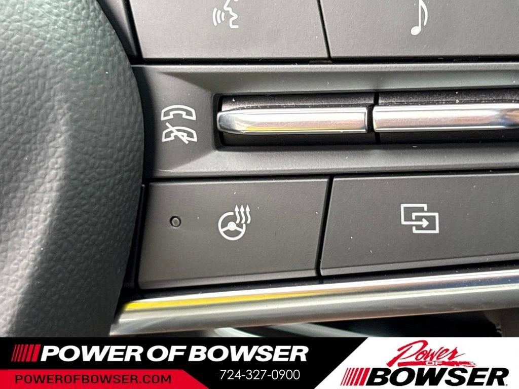 2027 Chevrolet Equinox LT - Photo 9