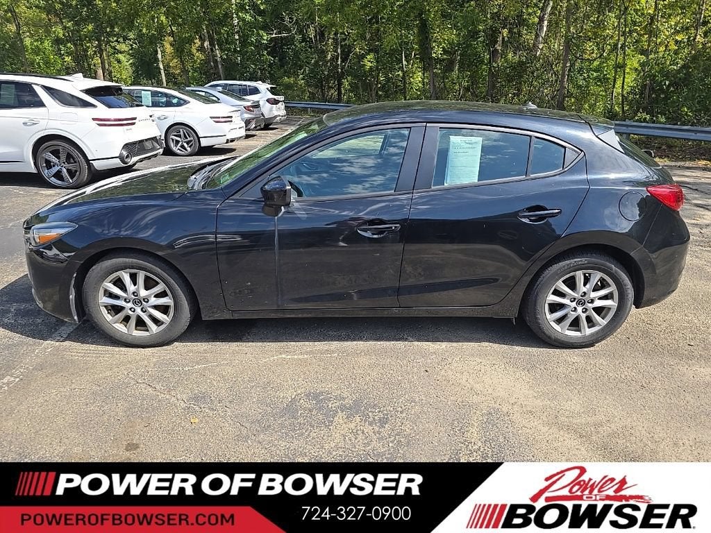 2017 Mazda Mazda3 5-Door Sport