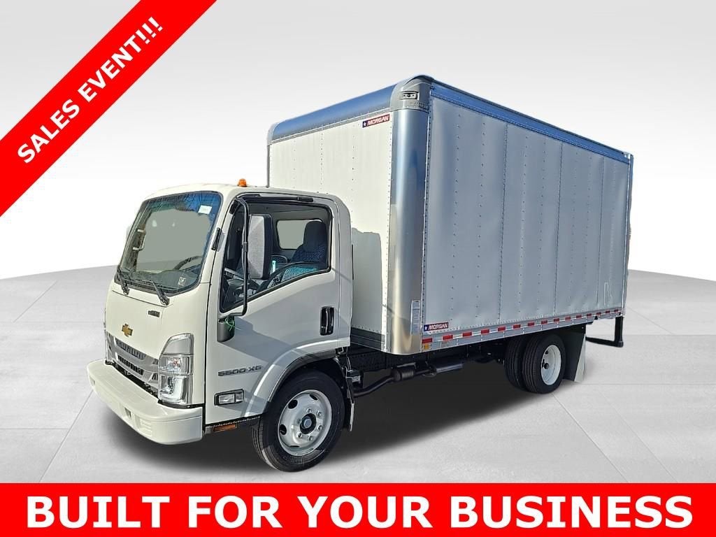 2025 Chevrolet Low Cab Forward 5500 XG NA