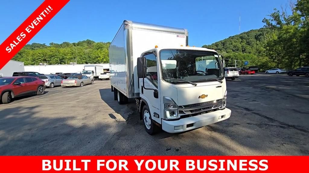 2025 Chevrolet Low Cab Forward 5500 XG NA