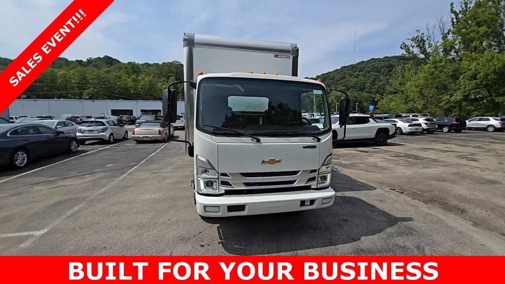 2025 Chevrolet Low Cab Forward 5500 XG NA