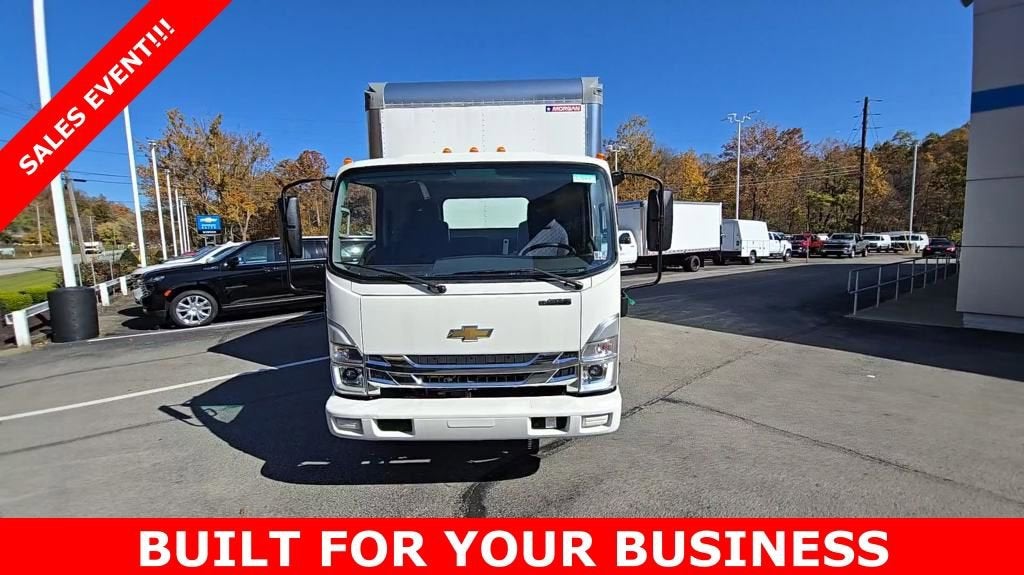 2025 Chevrolet Low Cab Forward 5500 XG NA