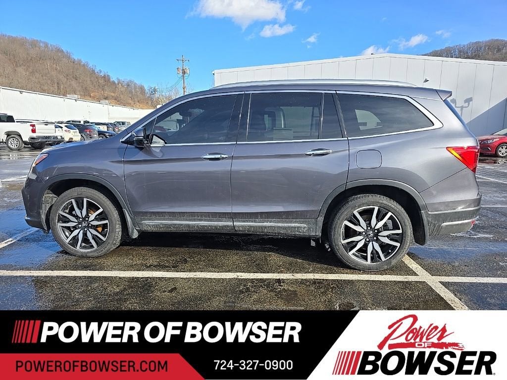 2022 Honda Pilot Touring 7-Passenger