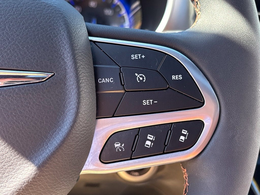 2025 Chrysler Pacifica Pinnacle