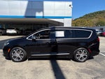 2025 Chrysler Pacifica Pinnacle