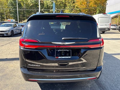 2025 Chrysler Pacifica Pinnacle