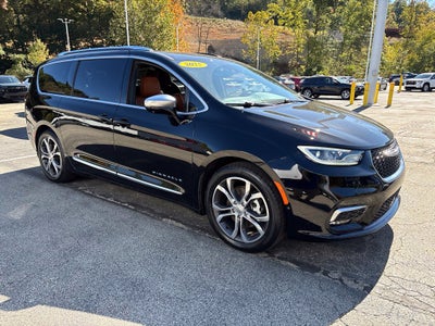 2025 Chrysler Pacifica Pinnacle