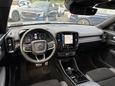 2021 Volvo XC40 R-Design